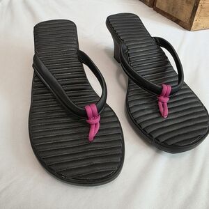 CROCS | Black Heel Sandals - Women's Size 8